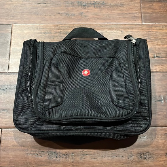 SwissGear Bags Swiss Gear Toiletry Bag Poshmark